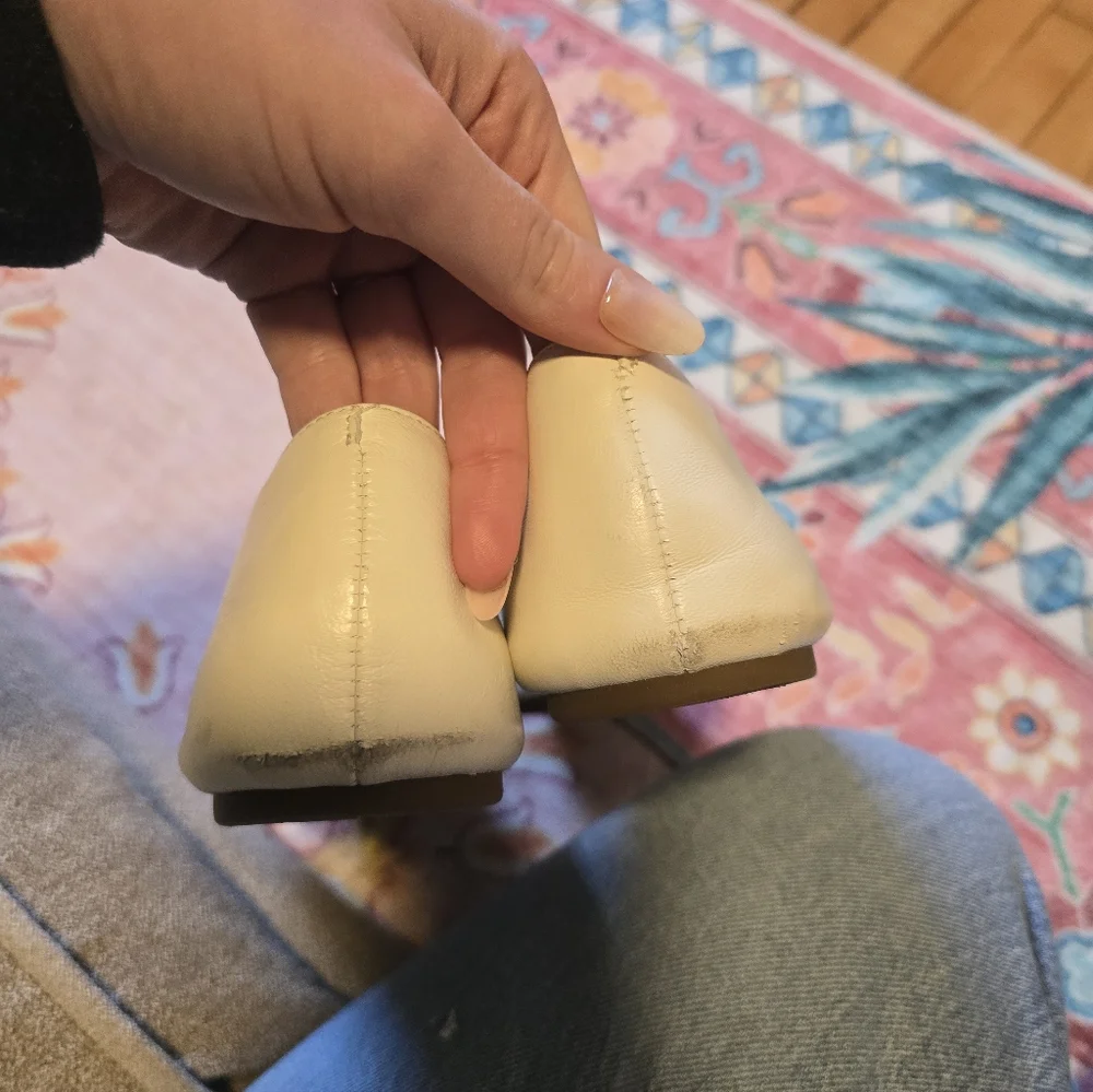 Enzo Angiolini step out